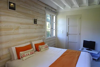 Cottage, St Martin aux Buneaux