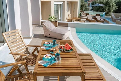 Luxuriöse Familienvilla in Syvota