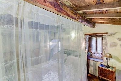 Piccolo cottage con idraulico del XVII secolo