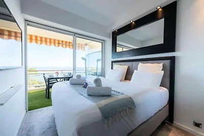 Apartment in Golfe-Juan mit Meerblick