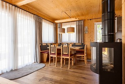 Großzügiges Chalet mit Whirlpool