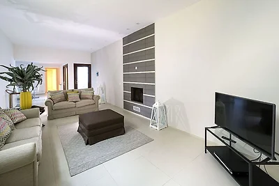 Elegante casa vacanze a Cefalù con giardino