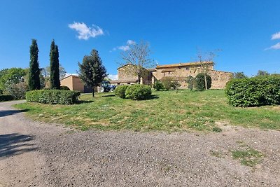 Splendida casa indipendente con piscina a...