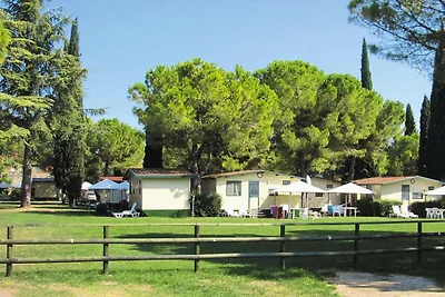 Casa mobile presso il campeggio Toscolano a T...