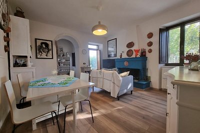 Atmospheric holiday home in Barga-LU with pri...