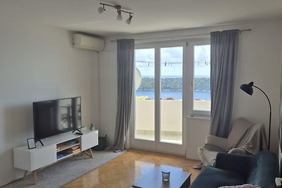 Apartment Mia - Two-Bedroom Apartment with Ba...