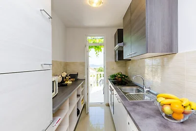 Apartment &  Rooms Maždin - One Bedroom Apart...