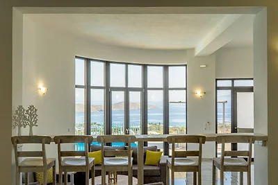Villa di lusso con vista sull'oceano a...