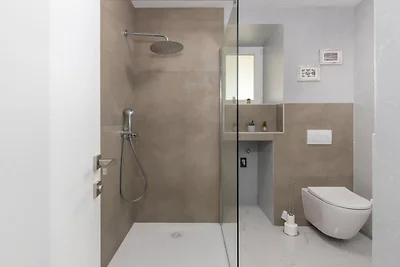 Apartments Bregha - Three Bedroom Apartment w...