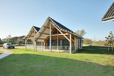 Ferienhaus mit Garten in Meeresnähe