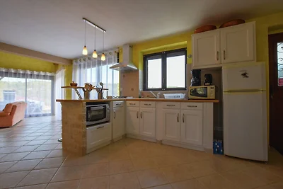 Ferienhaus in Montcleira mit Grill