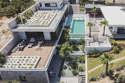 Villa in Kissamos mit Schwimmbecken