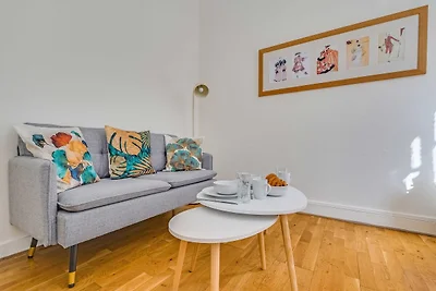 1BDR/2P Apt - in de buurt van Monceau en Arc ...
