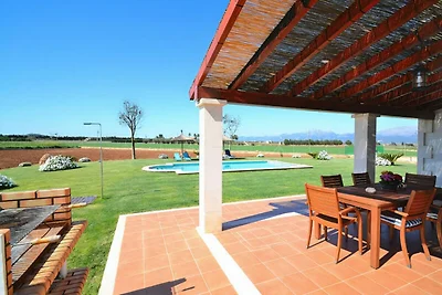 Villa in Muro mit Pool in der Nähe des Strand...