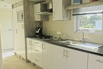 Ferienhaus in Mol mit Terrasse und Wifi