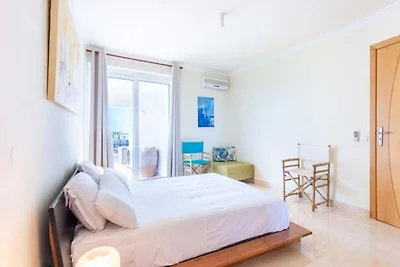 Wohnung in Lagos mit Dachpoolblick