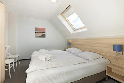 Ruim huis met sauna, op 700 m. van het strand