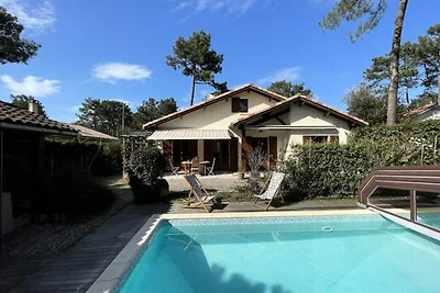 Villa in Lacanau Océan met privézwembad