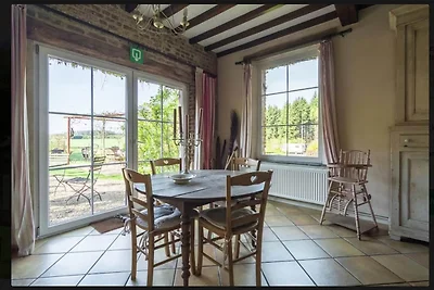 Haus in Bièvre mit Garten für 14 Von Belvilla