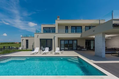 Wunderschöne Villa mit Pool und Wellness