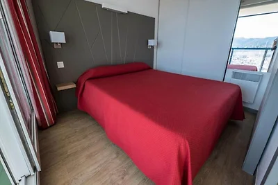 2 Zimmer für 4 Personen – Hafen-/Poolseite