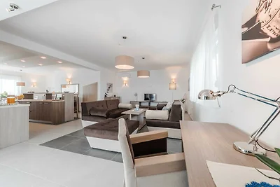 Comfort Four Bedroom Villa with Sea View and ...