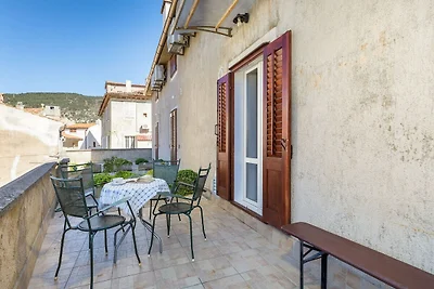 Apartment mit Meerblick und Terrasse