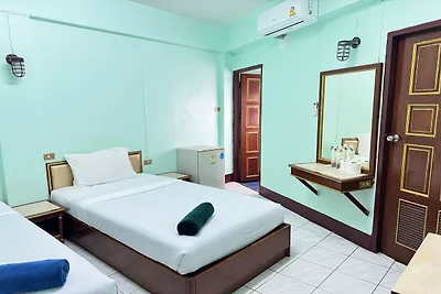 Zweibettzimmer mit Ventilator |...