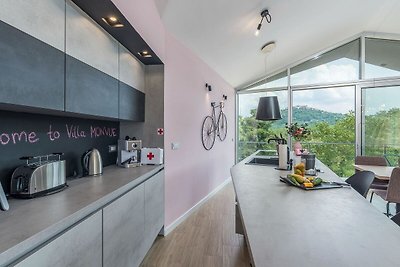 Schöne und moderne Villa mit Pool für 9 Perso...
