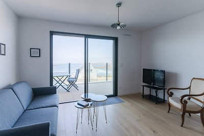 Prachtig luxe 2-kamerappartement met zeezicht