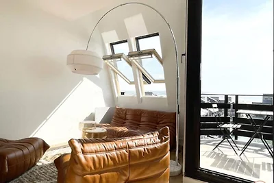 Leben in Pink Meerblick mit Terrassenstrand