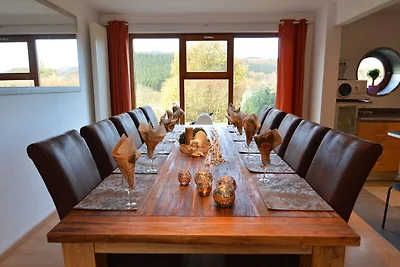 Ruhiges Ferienhaus mit eigenem Swimmingpool i...