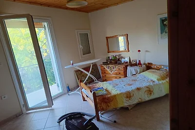 Abgeschiedenes Ferienhaus in Kalavrouza mit B...