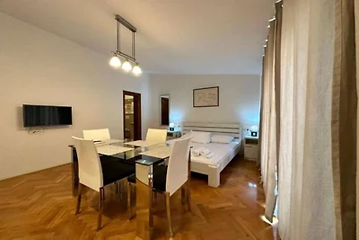 Two Bedroom Apartment with Balcony (10)