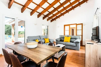 Villa in Ciutadella mit privatem Garten