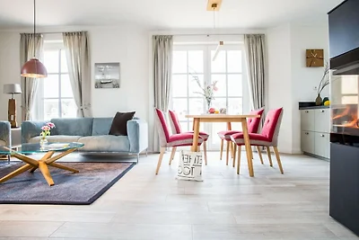 Reetdachhaus in Fuhlendorf mit Sauna nahe...