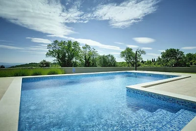 Villa in KRNICA mit Schwimmbecken