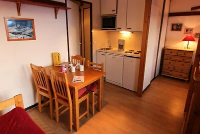 Apartment in Arolles mit Zugang zu den Pisten