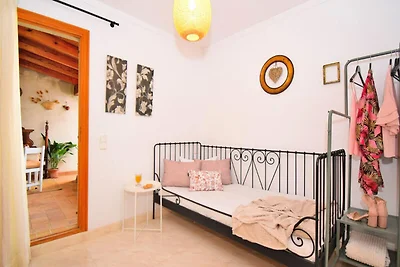 Huis in Muro met terras en barbecue