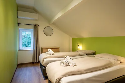 Vakantiehuis in Dochamps met hottub