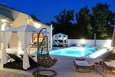 Wunderschöne Villa mit Pool
