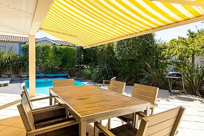 Villa in Les Sables d Olonne mit Pool