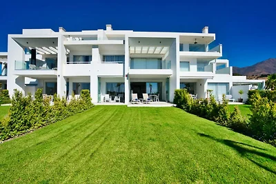 Appartement in de buurt van Crystal Lagoon in...