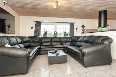 Luxus-Ruckzug mit Pool -- By Traum...