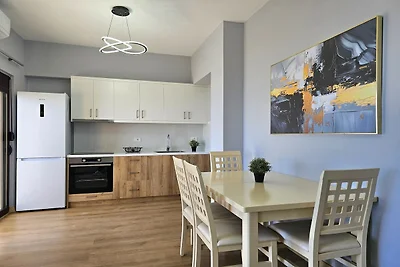 Accogliente apt con balcone privato, Saranda