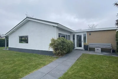 Schöner Ferienbungalow mit Garten