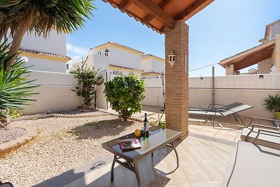 Moderna casa vacanze a Valencia con piscina