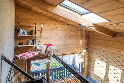 Chalet im Stadtzentrum mit Bergblick