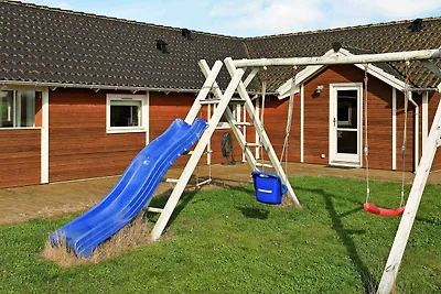 10 Personen Ferienhaus in Væggerløse-By Traum