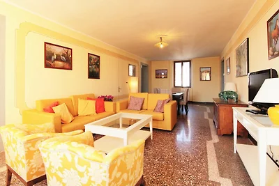 Fijn appartement in Venetiaanse villa met...